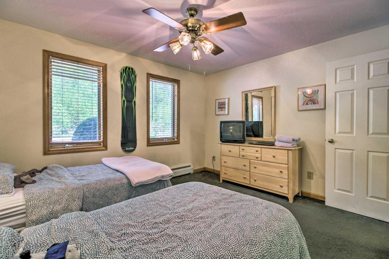 Timber Creek Townhome With 2 Decks And Mtn Views! West Dover Ngoại thất bức ảnh