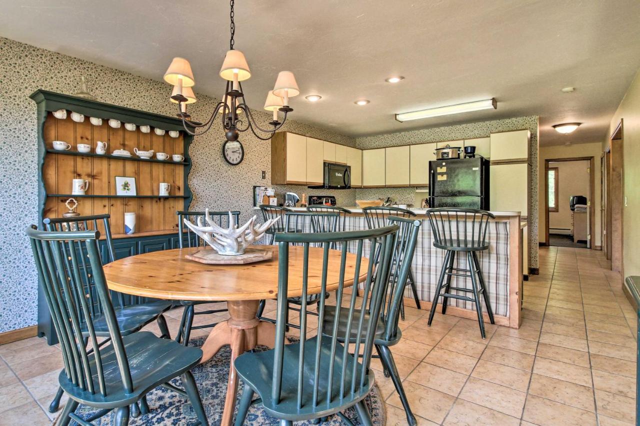 Timber Creek Townhome With 2 Decks And Mtn Views! West Dover Ngoại thất bức ảnh